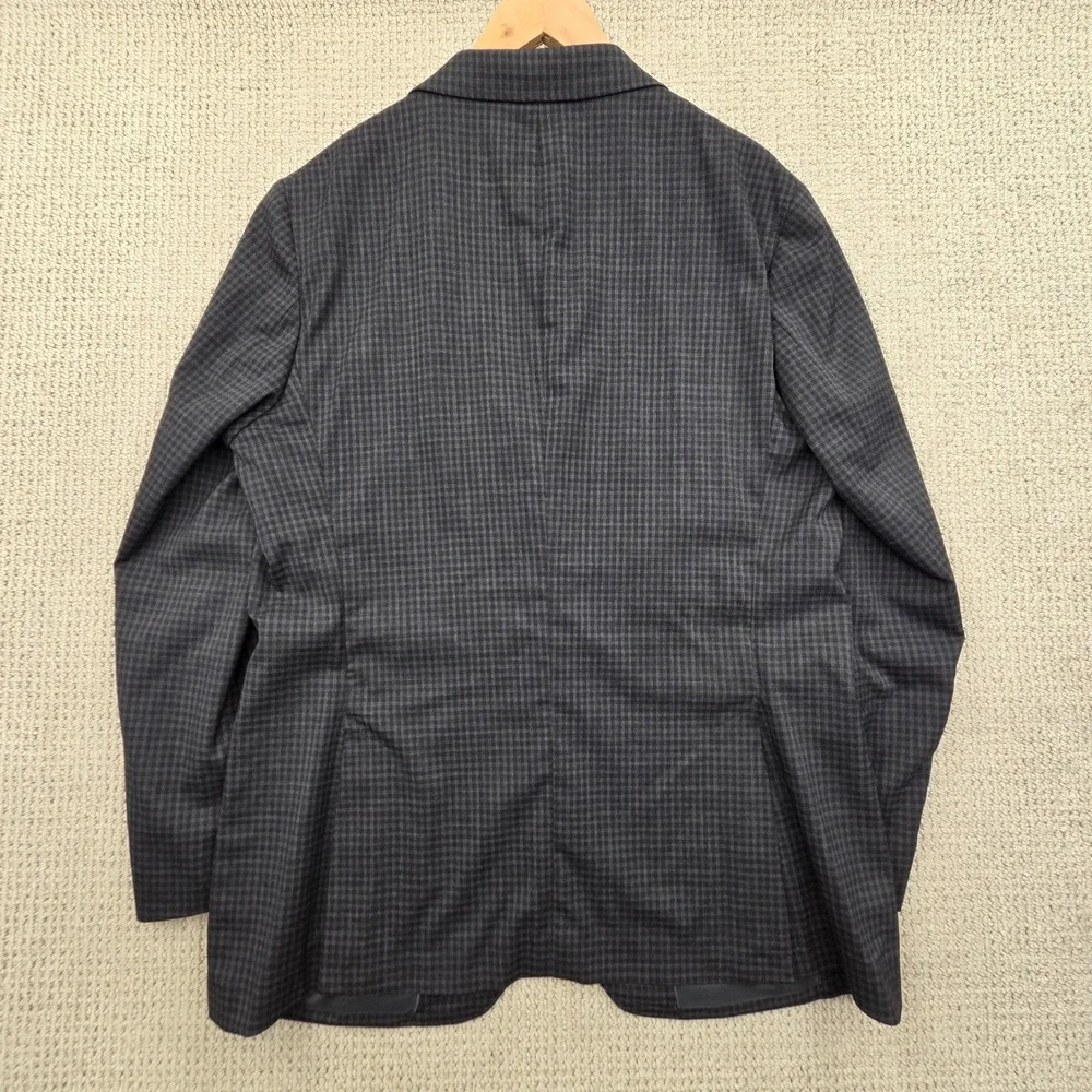 Jos A Bank Traveler Travel Tech Blazer 44L Gray Plaid Wool Blend Slim Fit Jacket